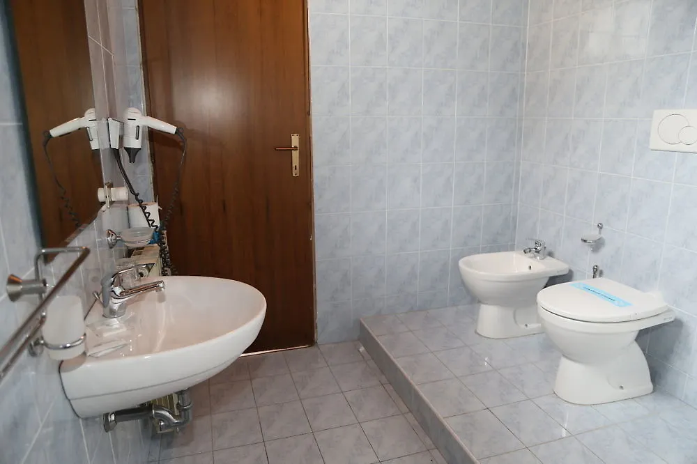*** Guest house Residenza Accademia Hotel Mantova Italy